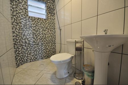 Casa para alugar com 76m², 2 quartos e sem vagaBanheiro