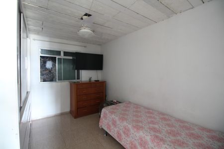 Casa de condomínio à venda com 91m², 3 quartos e 3 vagasEdícula - Quarto