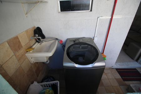 Casa de condomínio à venda com 91m², 3 quartos e 3 vagasEdícula - Área de Serviço