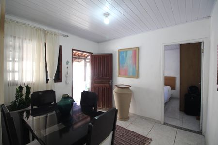 Sala 1 de casa de condomínio para alugar com 3 quartos, 91m² em Vargem Grande, Rio de Janeiro
