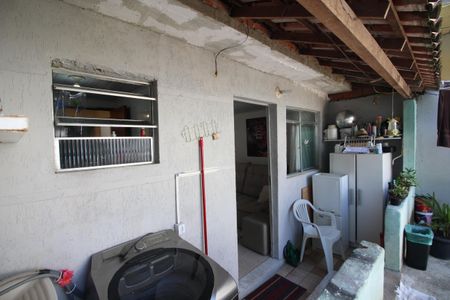 Casa de condomínio à venda com 91m², 3 quartos e 3 vagasEdícula - Área de Serviço