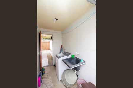 Casa à venda com 180m², 3 quartos e 2 vagasCozinha e Área de Serviço