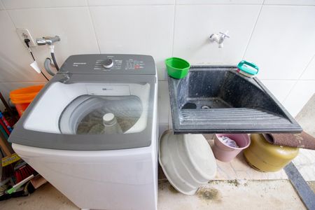 Casa à venda com 180m², 3 quartos e 2 vagasCozinha e Área de Serviço