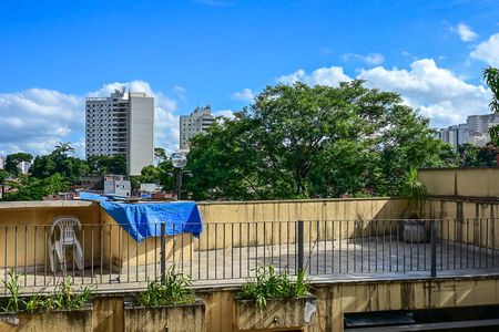 Casa à venda com 327m², 4 quartos e 2 vagasVista da Suíte 1