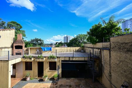 Casa à venda com 327m², 4 quartos e 2 vagasVista da Suíte 2