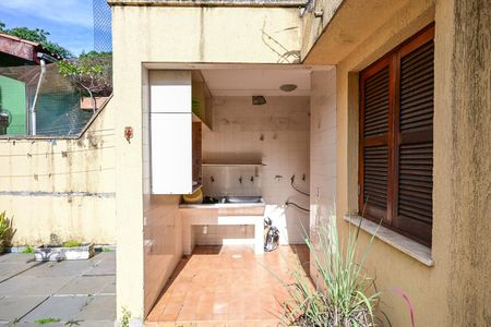 Casa à venda com 327m², 4 quartos e 2 vagasÁrea de Serviço