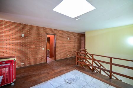 Casa à venda com 327m², 4 quartos e 2 vagasCorredor