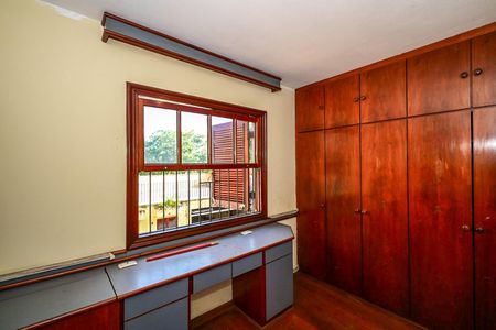 Casa à venda com 327m², 4 quartos e 2 vagasSuíte 1