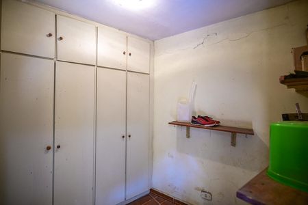 Casa à venda com 327m², 4 quartos e 2 vagasQuarto de Serviço