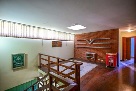 Casa à venda com 327m², 4 quartos e 2 vagasCorredor