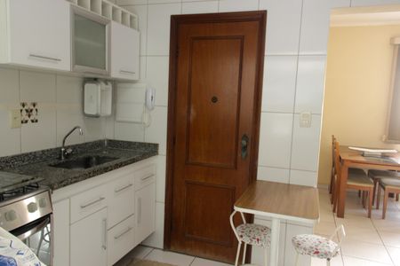 Apartamento para alugar com 94m², 2 quartos e 1 vagaCozinha