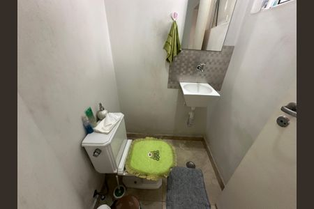 Casa de condomínio à venda com 136m², 3 quartos e 2 vagas Casa de condomínio à venda com 136m², 3 quartos e 2 vagasLavabo