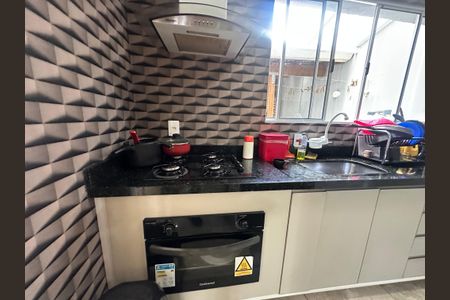 Casa de condomínio à venda com 136m², 3 quartos e 2 vagas Casa de condomínio à venda com 136m², 3 quartos e 2 vagasCozinha
