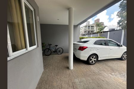 Casa de condomínio à venda com 136m², 3 quartos e 2 vagas Casa de condomínio à venda com 136m², 3 quartos e 2 vagasGaragem
