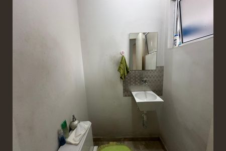 Casa de condomínio à venda com 136m², 3 quartos e 2 vagas Casa de condomínio à venda com 136m², 3 quartos e 2 vagasLavabo