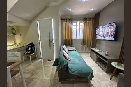 Casa de condomínio à venda com 136m², 3 quartos e 2 vagas Casa de condomínio à venda com 136m², 3 quartos e 2 vagasSala