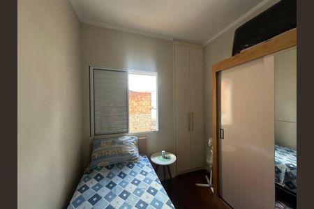 Casa de condomínio à venda com 136m², 3 quartos e 2 vagas Casa de condomínio à venda com 136m², 3 quartos e 2 vagasQuarto 1