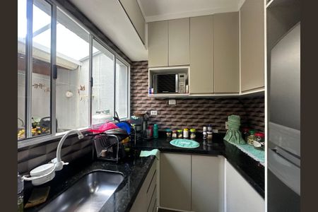 Casa de condomínio à venda com 136m², 3 quartos e 2 vagas Casa de condomínio à venda com 136m², 3 quartos e 2 vagasCozinha