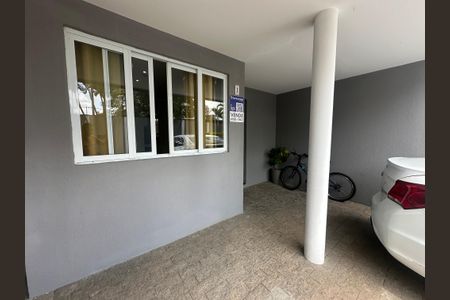 Casa de condomínio à venda com 136m², 3 quartos e 2 vagas Casa de condomínio à venda com 136m², 3 quartos e 2 vagasFachada