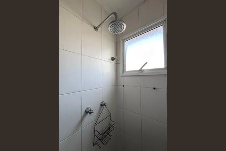 Apartamento para alugar com 48m², 2 quartos e 1 vaga Apartamento para alugar com 48m², 2 quartos e 1 vagaDetalhe do banheiro