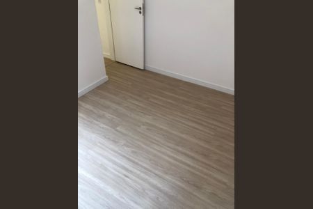 Quarto de apartamento à venda com 2 quartos, 45m² em Quitaúna, Osasco