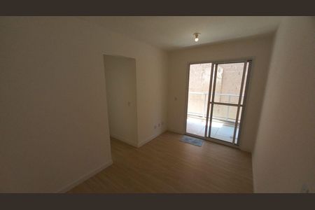 Sala de apartamento à venda com 2 quartos, 45m² em Quitaúna, Osasco