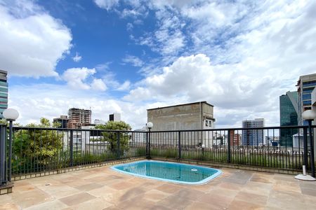 Apartamento à venda com 382m², 5 quartos e 3 vagas Apartamento à venda com 382m², 5 quartos e 3 vagasPiscina