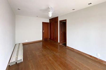 Apartamento à venda com 382m², 5 quartos e 3 vagas Apartamento à venda com 382m², 5 quartos e 3 vagasSuite 2