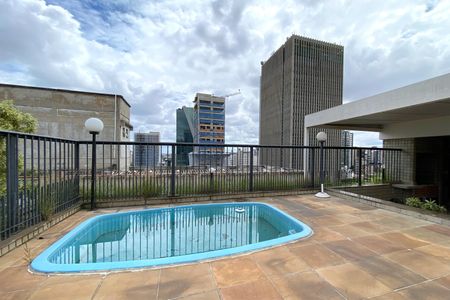 Apartamento à venda com 382m², 5 quartos e 3 vagas Apartamento à venda com 382m², 5 quartos e 3 vagasPiscina