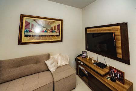 Casa à venda com 3 quartos, 360m² em Minas Caixa, Belo Horizonte