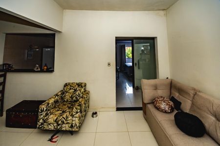 Casa à venda com 3 quartos, 360m² em Minas Caixa, Belo Horizonte