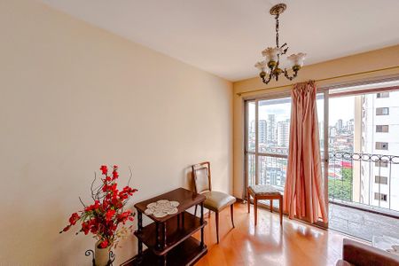 Apartamento à venda com 74m², 2 quartos e 1 vagaSala