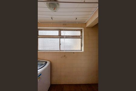 Apartamento à venda com 74m², 2 quartos e 1 vagaÁrea de Serviço