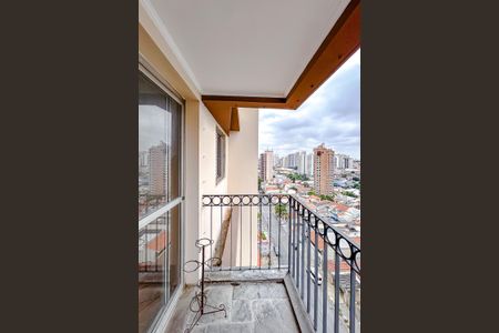 Apartamento à venda com 74m², 2 quartos e 1 vagaVaranda