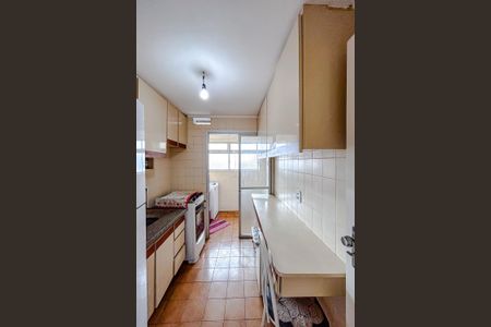 Apartamento à venda com 74m², 2 quartos e 1 vagaCozinha