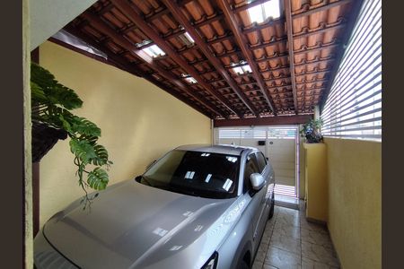 Casa à venda com 140m², 3 quartos e 1 vaga Casa à venda com 140m², 3 quartos e 1 vagaGaragem