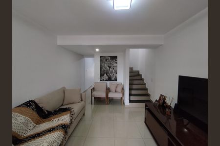 Casa à venda com 140m², 3 quartos e 1 vaga Casa à venda com 140m², 3 quartos e 1 vagaSala
