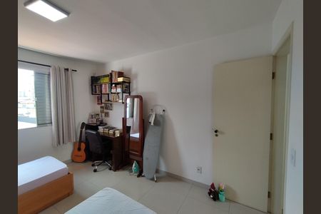 Casa à venda com 140m², 3 quartos e 1 vaga Casa à venda com 140m², 3 quartos e 1 vagaQuarto