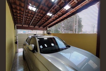 Casa à venda com 140m², 3 quartos e 1 vaga Casa à venda com 140m², 3 quartos e 1 vagaGaragem