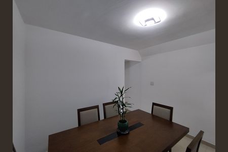 Casa à venda com 140m², 3 quartos e 1 vaga Casa à venda com 140m², 3 quartos e 1 vagaSala de Jantar