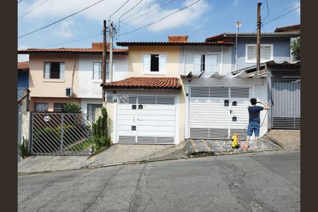 Fachada  de casa à venda com 3 quartos, 140m² em Vila Caraguatá, São Paulo