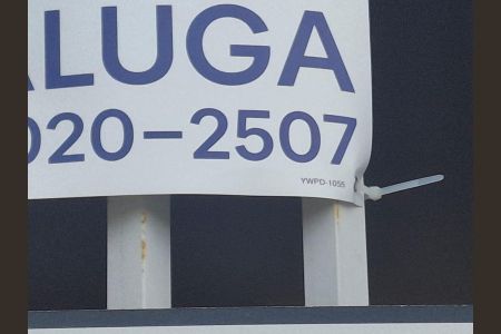 Casa à venda com 227m², 3 quartos e 4 vagas Casa à venda com 227m², 3 quartos e 4 vagasPlaca