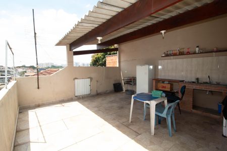 Casa à venda com 227m², 3 quartos e 4 vagas Casa à venda com 227m², 3 quartos e 4 vagasÁrea externa