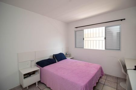 Casa à venda com 227m², 3 quartos e 4 vagas Casa à venda com 227m², 3 quartos e 4 vagasQuarto 2