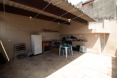 Casa à venda com 227m², 3 quartos e 4 vagas Casa à venda com 227m², 3 quartos e 4 vagasÁrea externa