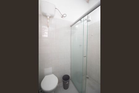 Casa à venda com 227m², 3 quartos e 4 vagas Casa à venda com 227m², 3 quartos e 4 vagasBanheiro da Garagem