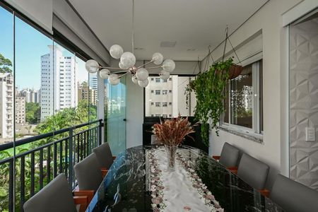 Apartamento à venda com 65m², 2 quartos e 2 vagasVaranda