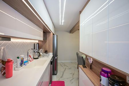 Apartamento à venda com 65m², 2 quartos e 2 vagasCozinha