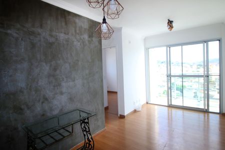 Sala de apartamento para alugar com 2 quartos, 45m² em Irajá, Rio de Janeiro