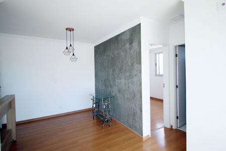 Sala de apartamento para alugar com 2 quartos, 45m² em Irajá, Rio de Janeiro